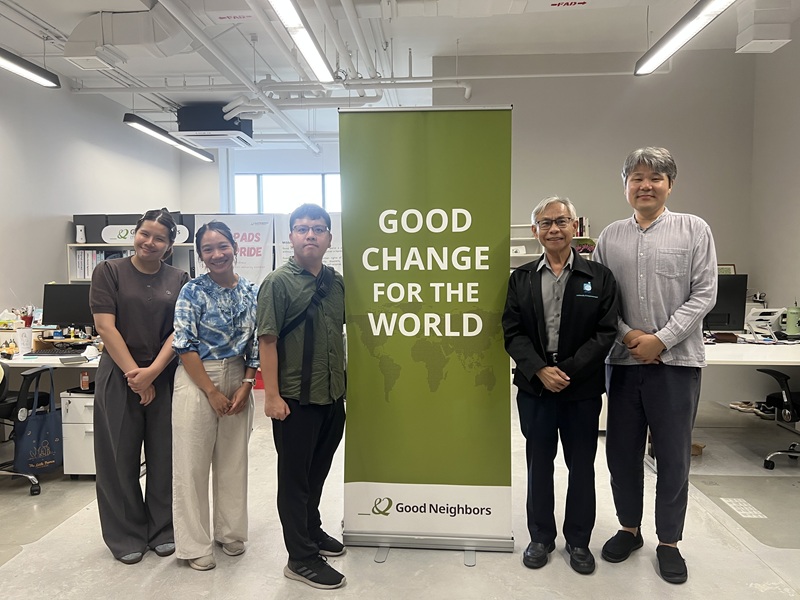 A group photo of Good Neighbors Foundation (Thailand) and APCD Representatives.