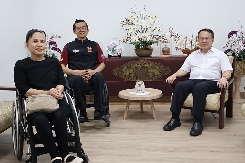 Mr. Krisana Lalai, President of the Friendly Design for All Foundation, Pays Courtesy Call and Extends New Year Greetings to APCD Executive Director