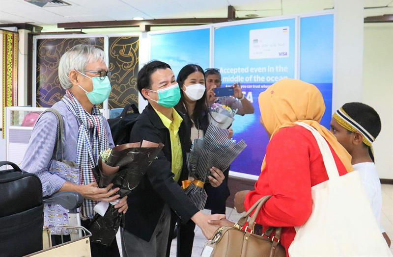 2. The TICA and APCD experts on disability development and community-based inclusive development (CBID) arrived in the Republic of Maldives on August 22, 2022. The Department of Inclusive Education, Ministry of Education of the Republic of Maldives welcomed delegates at the airport.