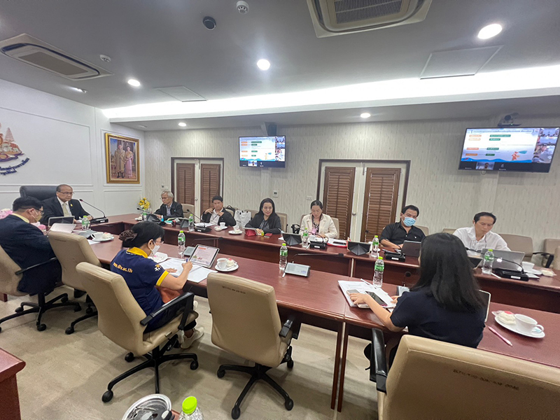 Mr. Somchai Rungsilp, Manager of Community Development Department and Mr. Watcharapol Chuengcharoen, Chief of Networking & Collaboration join the 4th brainstorming meeting to produce 2D animation on disability inclusive disaster risk reduction for broadcasting at the distance learning television channel.
