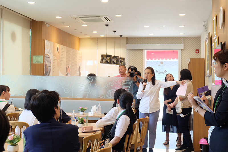 APCD staff gave a presentation on Disability Inclusive Business (DIB) at APCD 60+Plus Kitchen by CP and 60+Plus Bakery & Café and the