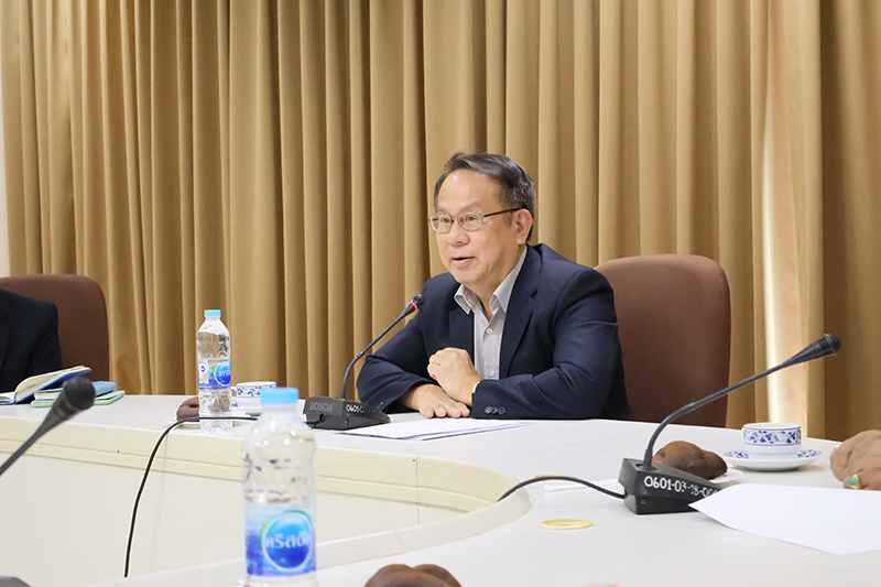 Mr. Piroon Laismit, the APCD Executive Director, delivered a welcoming speech.