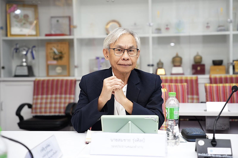Mr. Somchai Rungsilp, Community Development Manager, APCD shared the objective of data tools collection to monitoring CRPD.