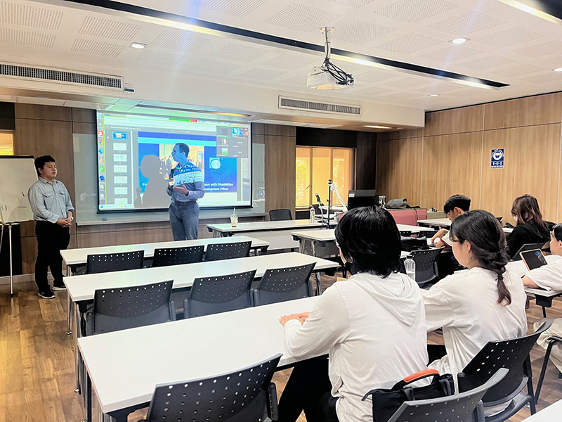Lecturer Mr. Kevin Cook, introduced the guest speaker with autism APCD to the students.
