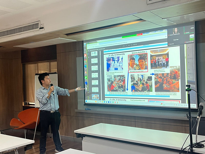 Mr. Chayoot mentioned his college life and social change. The student was actively attending the session, focusing on social change.  