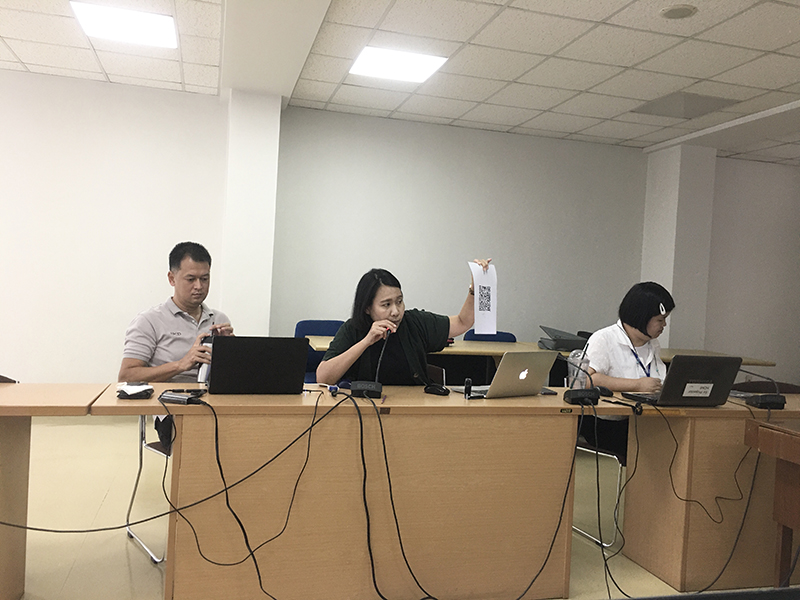 Ms. Nongnart Sutheerawatthananont, IKM Chief, facilitated a session on how to create QR Code Generator via online mode during her&nbsp;presentation.