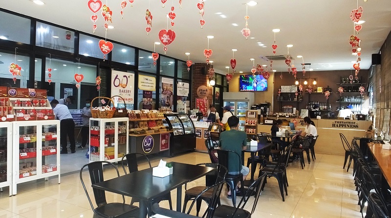 60+Plus Bakery & Chocolate Café @Baan Rajvithi