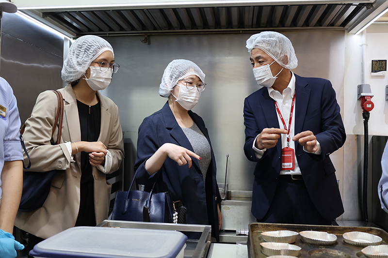 Japanese Embassy Official Visits APCD to Explore Disability-Inclusive Employment and Facilities
