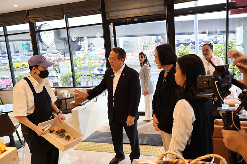Phyathai–Paolo Hospital Group Visits APCD and 60+ Plus Café to Support Inclusive Employment of Persons with Disabilities