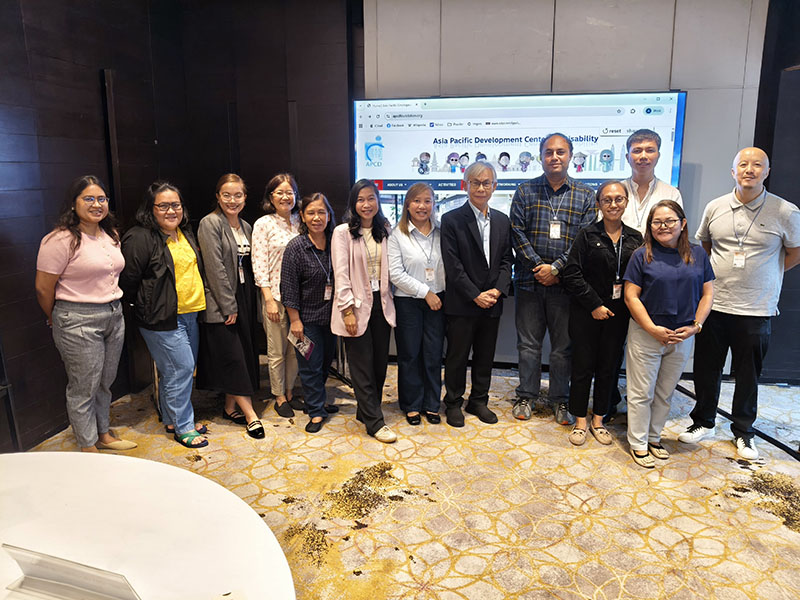 A group photo of active participants, organizer and APCD resource person.