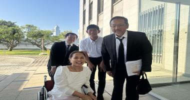 Photo 1: The group photo of Mr. OTAKA Masato, Mr. SUZUKI Akiyoshi, Mr. Toru Kageyama, and Ms. Nongnuch Maytarjittipun